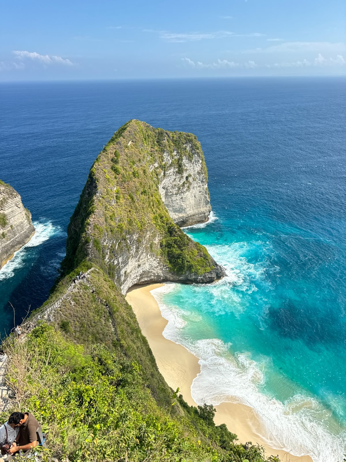 Kelingking cliff and beach on Nusa Penida, Bali